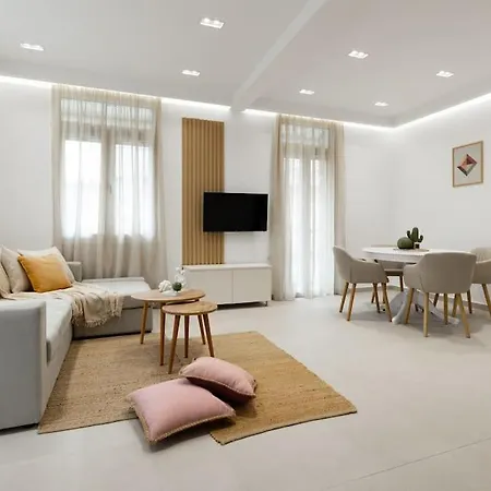 Celeste Blu, A Simple Comfort Living *