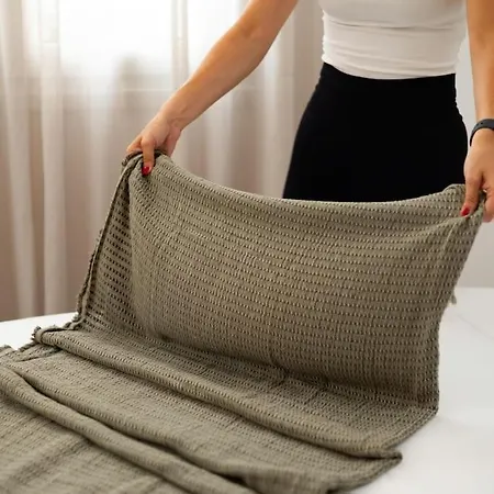 Celeste Blu, A Simple Comfort Living *